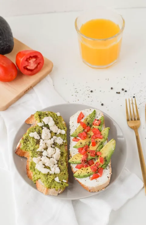 Smashed avo brunch plate, overhead